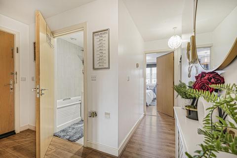 2 bedroom flat for sale, Poppy Drive, Enfield
