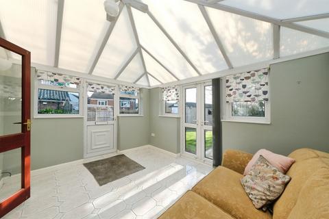 2 bedroom detached bungalow for sale, Dovedale Crescent, Belper DE56