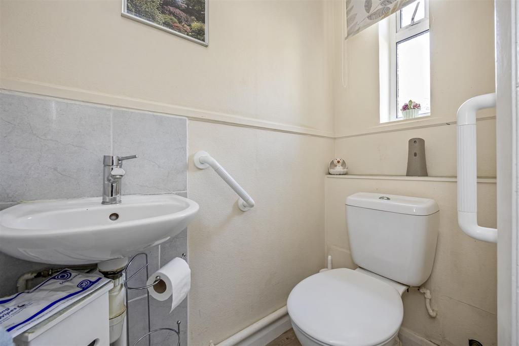 Goring Way, 175-004.JPG