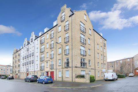 6/9 Giles Street, Leith, Edinburgh, EH6 6DA