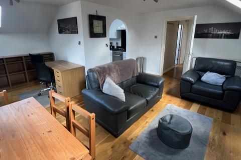 2 bedroom flat to rent, Cavendish Gardens, Chelmsford, CM2