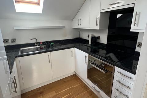 2 bedroom flat to rent, Cavendish Gardens, Chelmsford, CM2