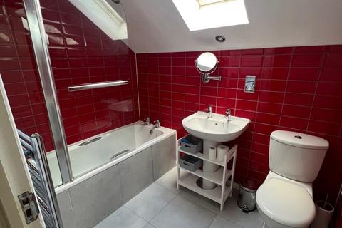 2 bedroom flat to rent, Cavendish Gardens, Chelmsford, CM2