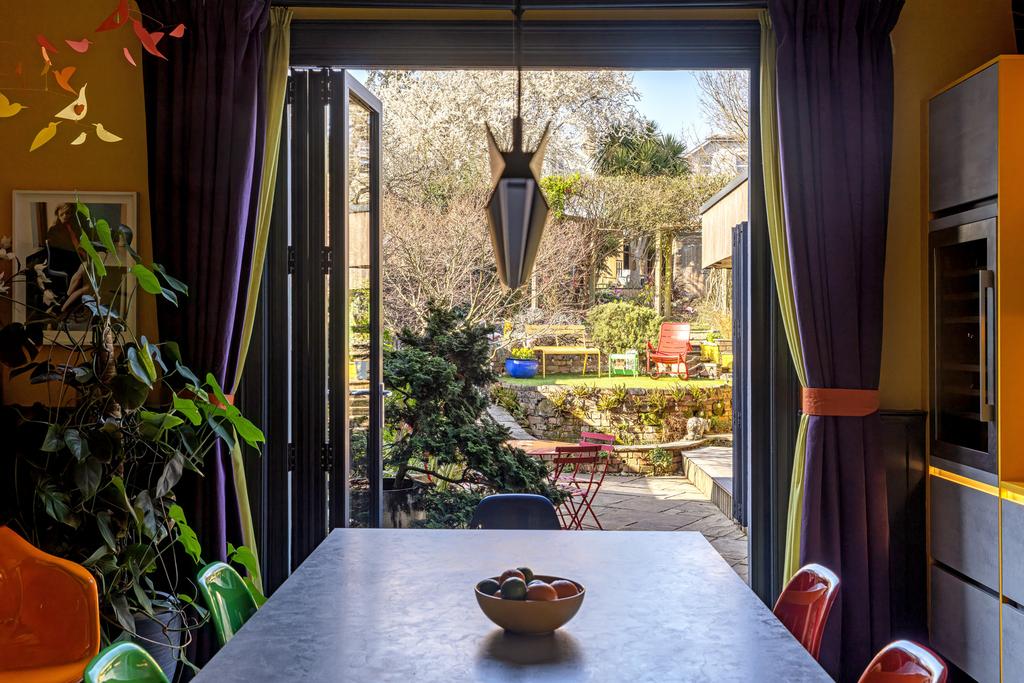 330189 - garden view.jpg
