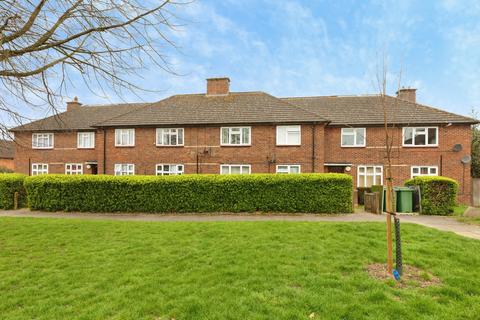 2 bedroom flat for sale, Sylvester Gardens, Ilford, IG6