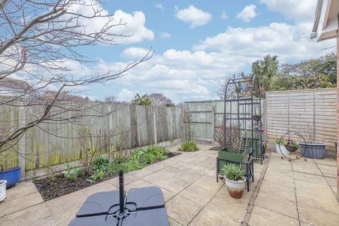 2 bedroom bungalow for sale, Ellison Court, Faversham, Kent, ME13