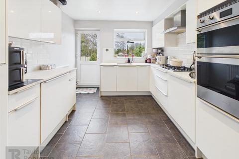 undefined, Long Close, Pound Hill, Crawley