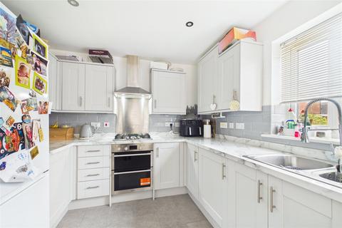 4 bedroom semi-detached house for sale, Eagle Way, Bracknell, Berkshire, RG12