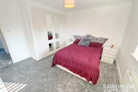 undefined, Lytcott Drive, West Molesey KT8
