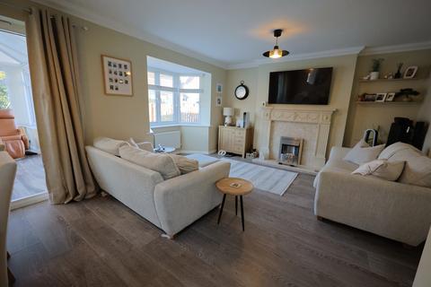 3 bedroom detached house for sale, Abbots Green, Willington, Durham