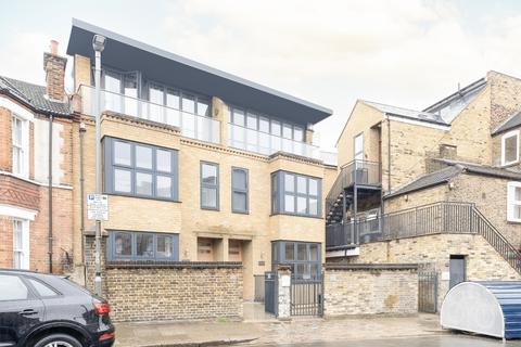 Garratt Lane London SW17