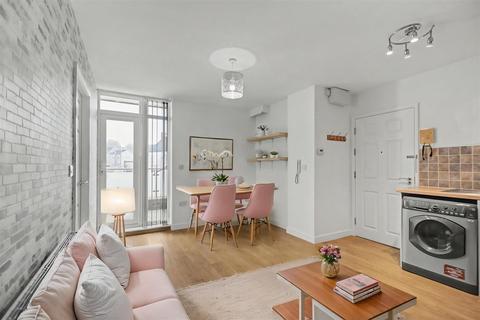 1 bedroom apartment for sale, Church Street, Stapleford