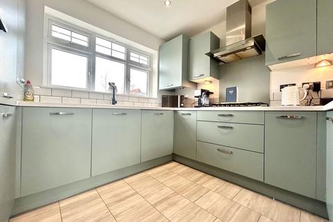 3 bedroom detached house for sale, Ambergate Road, Bilston WV14