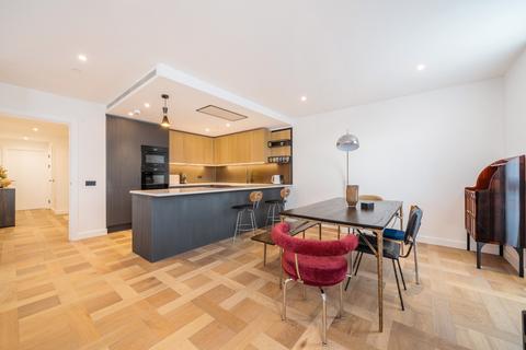 undefined, Merino Gardens, Wapping, E1W