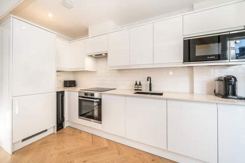 2 bedroom flat to rent, Parkville Road, London SW6