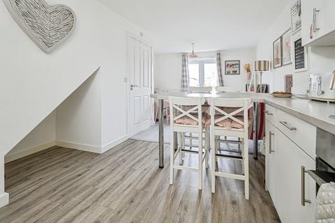 2 bedroom end of terrace house for sale, Grosvenor Road, Kingswood, Hull