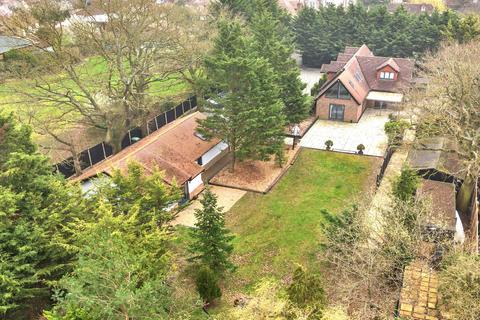 4 bedroom detached house for sale, Ramsden Park Road, Billericay CM11