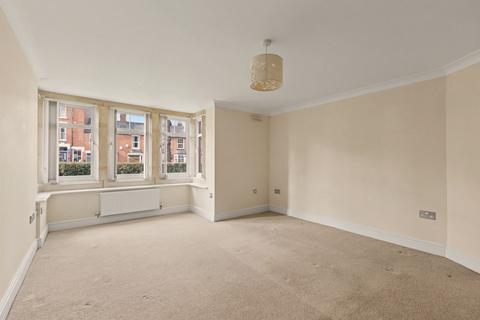 2 bedroom flat for sale, Shipston Road, Stratford-Upon-Avon CV37