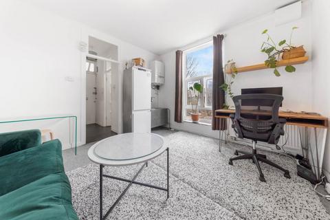 1 bedroom flat to rent, Lansdowne Way, London