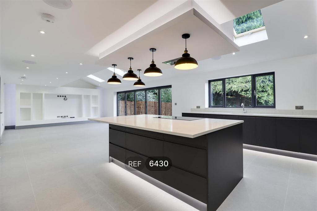 Kitchen/Living area