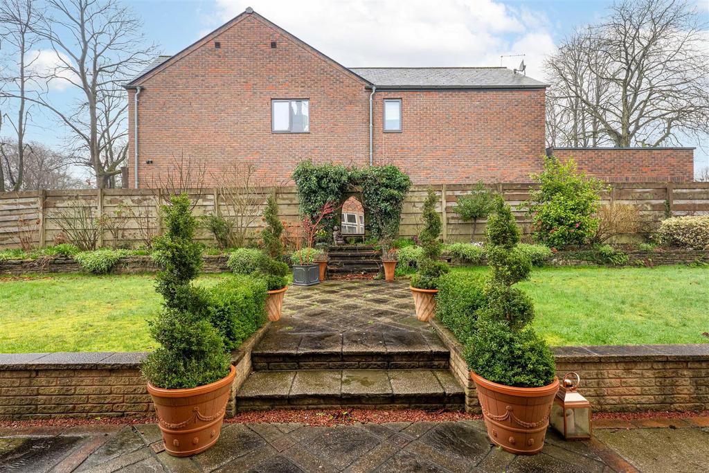 Broxtowe PH-22.jpg