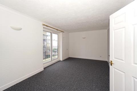 undefined, St. Helens Crescent, Hastings