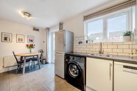 undefined, Chestnut Close, Drakes Broughton, WR10