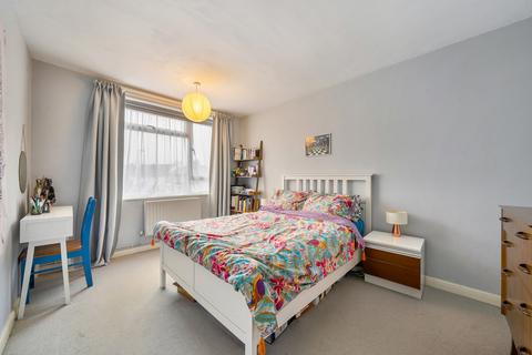 2 bedroom apartment for sale, Brockley Road, London