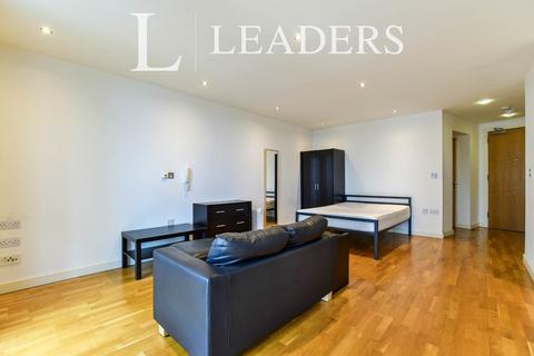 undefined, Millennium Tower, 250 The Quays, Salford, M50