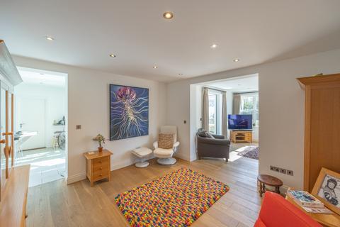 5 bedroom detached house for sale, Pleinheaume Road, Vale, Guernsey