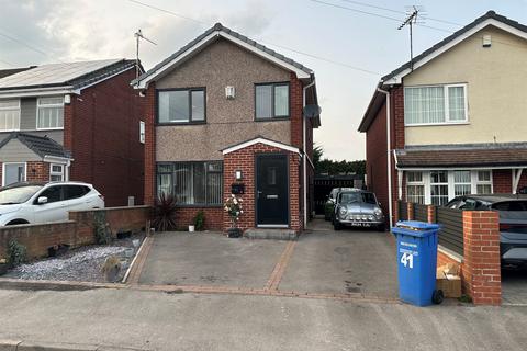 3 bedroom detached house for sale, Derwent Drive, Chapeltown, Sheffield