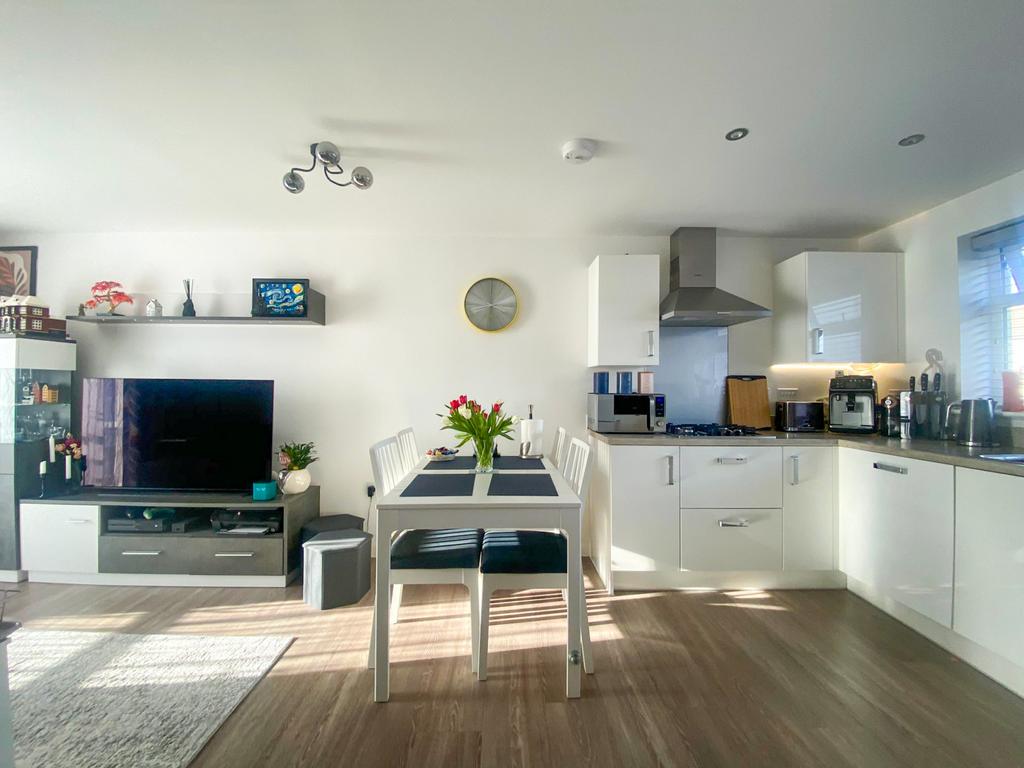 Kitchen-Dining Area