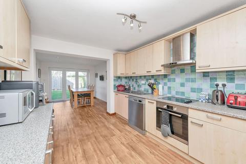 undefined, Savile Way, Royston SG8