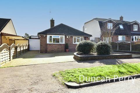 2 bedroom detached bungalow for sale, Field View Road, Potters Bar EN6