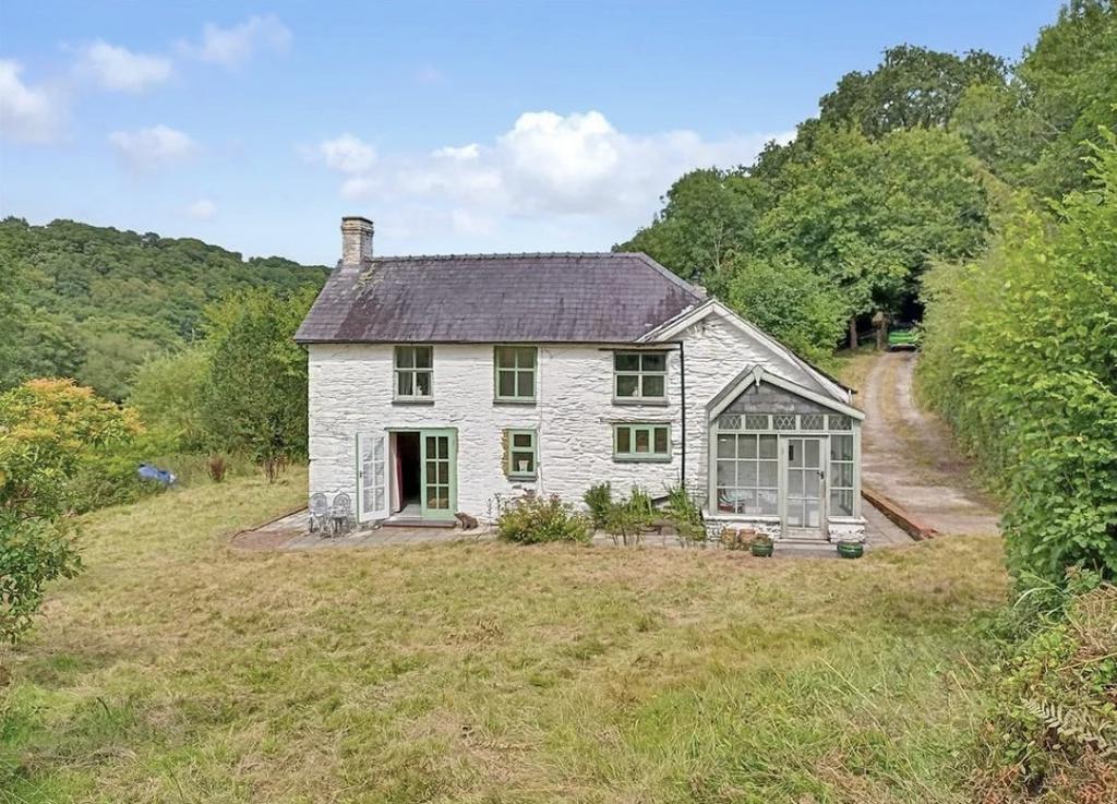 3 Bed Smallholding