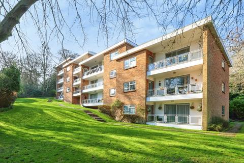 Wallace Road, Broadstone, Dorset, BH18