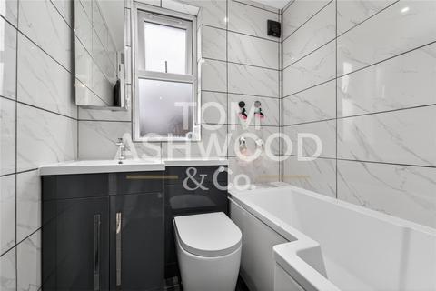 3 bedroom terraced house for sale, Wadeville Avenue, Chadwell Heath, RM6