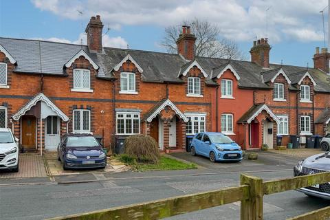 2 bedroom cottage for sale, School Lane, Kenilworth