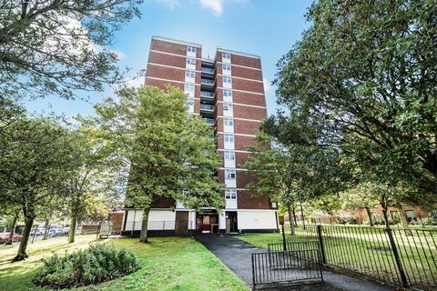 1 bedroom apartment for sale, Grove Park Road, London