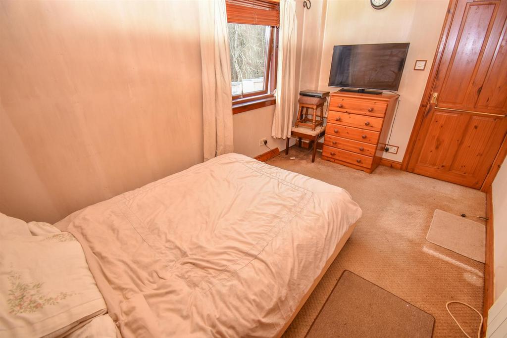 BEDROOM TWO-2.jpg