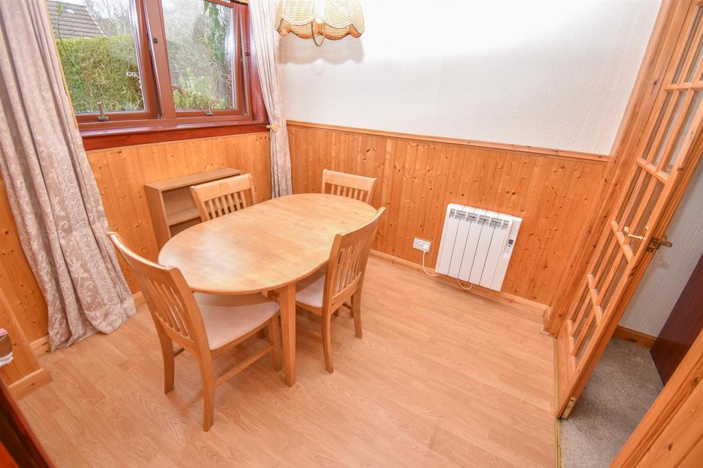 DINING ROOM (2)-2.jpg