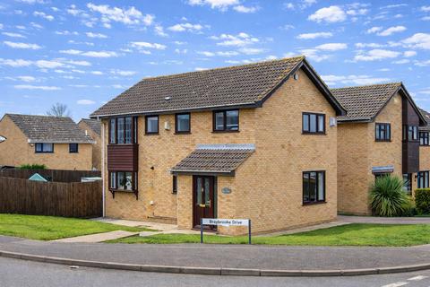 4 bedroom detached house for sale, Favell Drive, Furzton, Milton Keynes, MK4