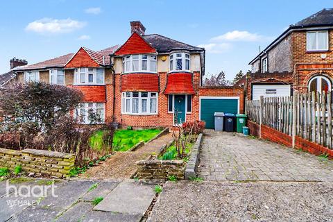 3 bedroom semi-detached house for sale - Barn Hill Estate