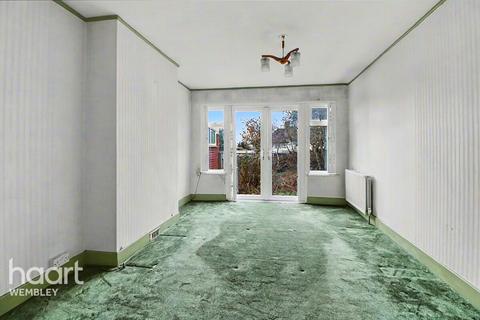 3 bedroom semi-detached house for sale, Barn Hill Estate
