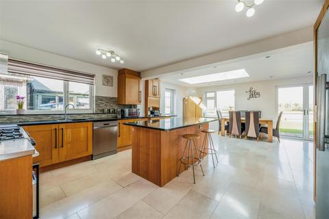 3 bedroom semi-detached house for sale, Anmore Road, Denmead