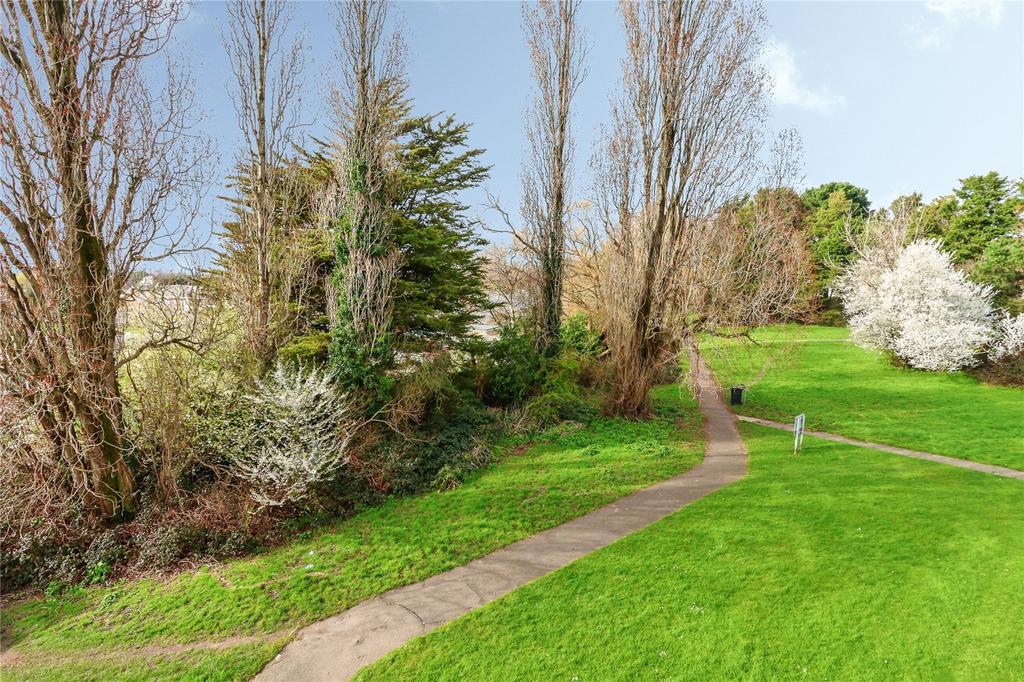 Exterior Green Space