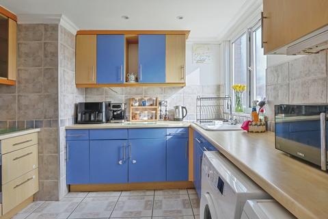 2 bedroom flat for sale, Downland Place, Canford Heath, Poole, Dorset, BH17