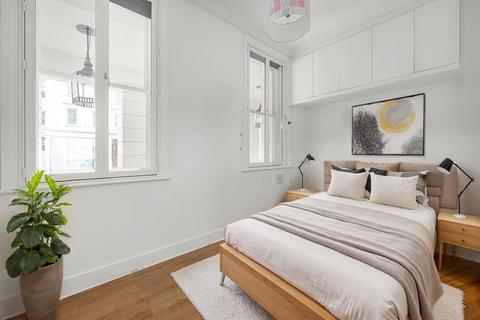 2 bedroom flat for sale, Drummond Gate, Pimlico, London, SW1V