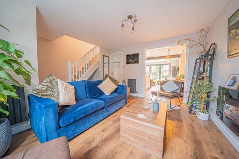 3 bedroom semi-detached house for sale, Deanbrook Close, Shirley, B90