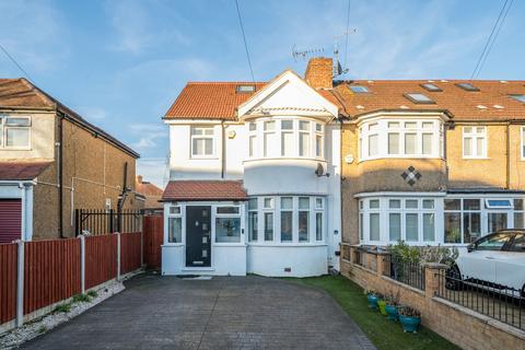 Clauson Avenue, Northolt